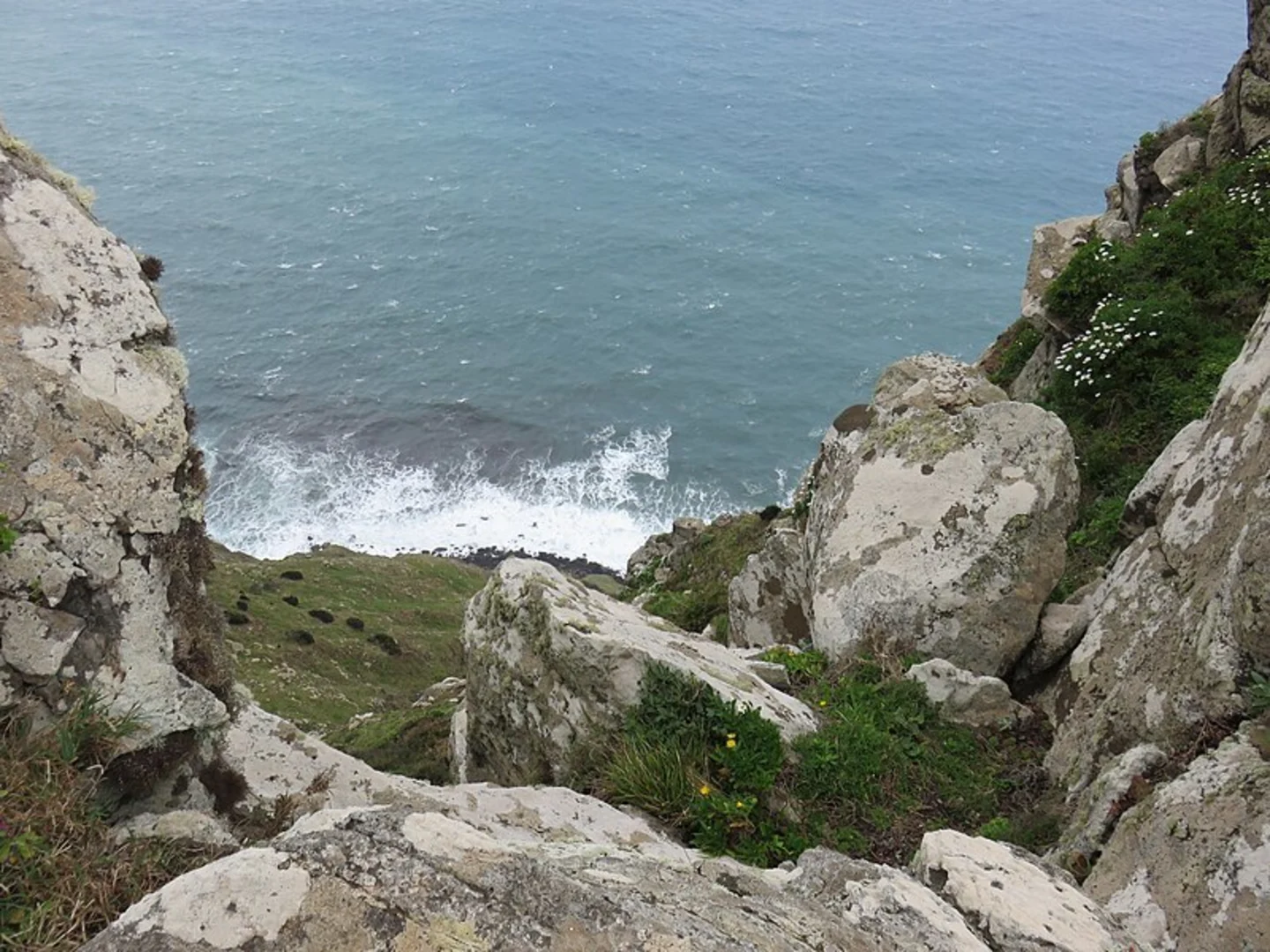 An image depicting the trail Vereda do Larano and its surrounding area.