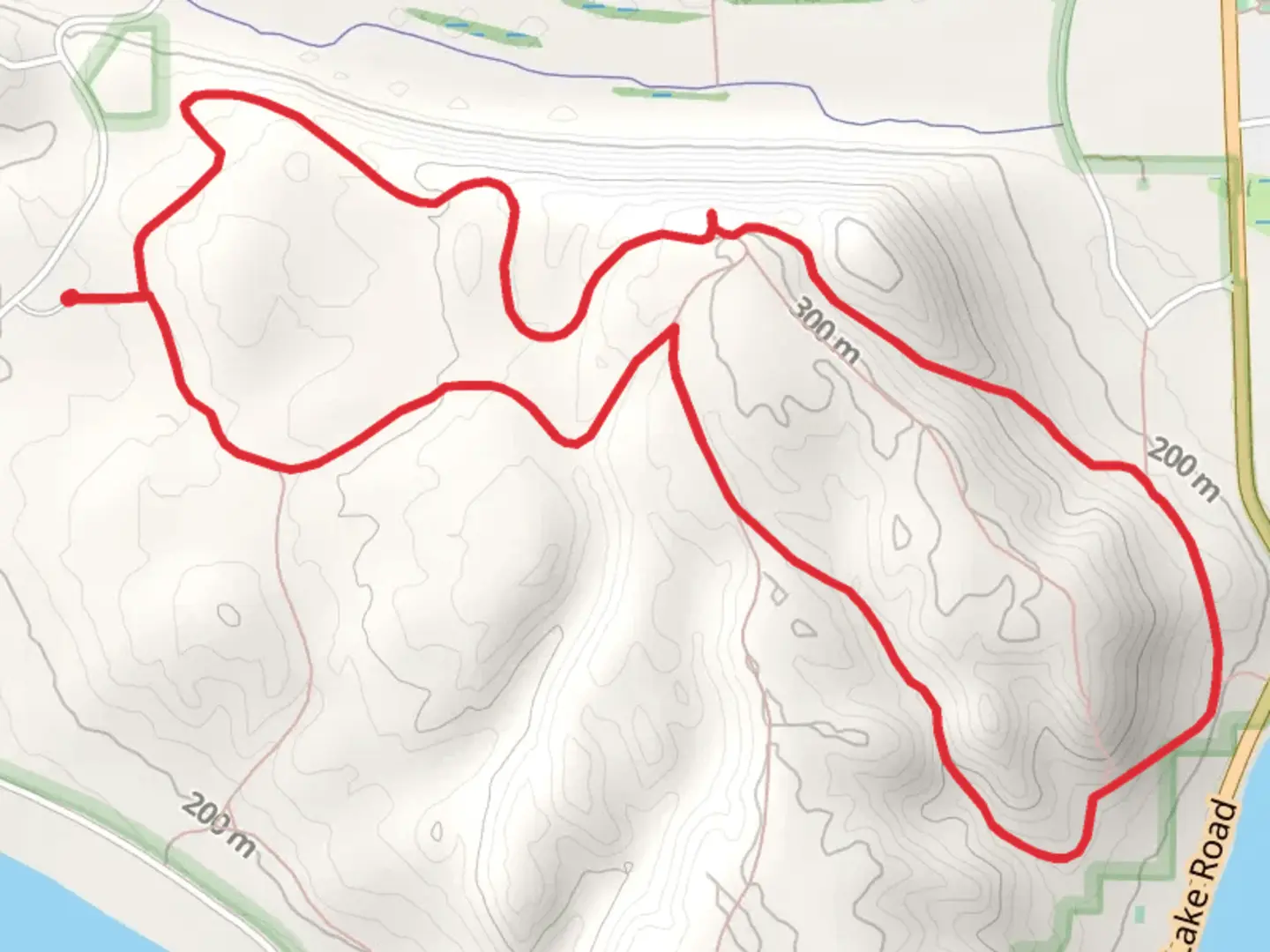 An image depicting the trail Alligator Hill Hiking and Intermediate Loop Trail and its surrounding area.