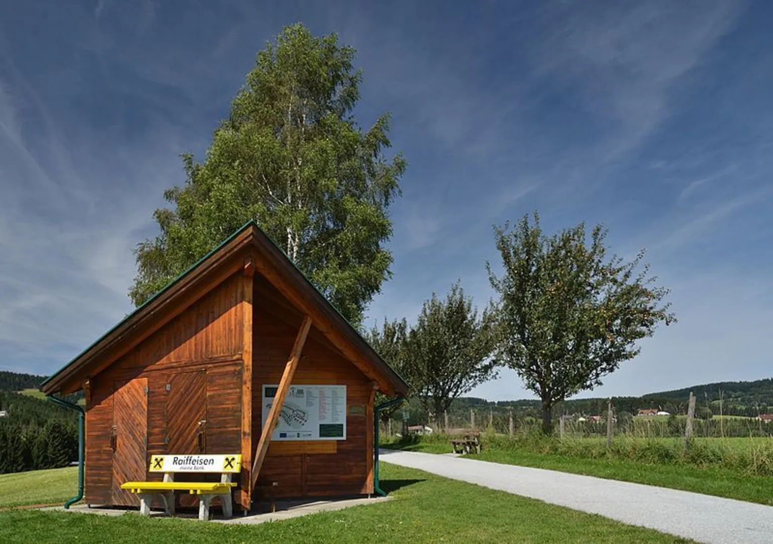 An image depicting the trail Wenigzell - Barefoot Park Loop Trail and its surrounding area.