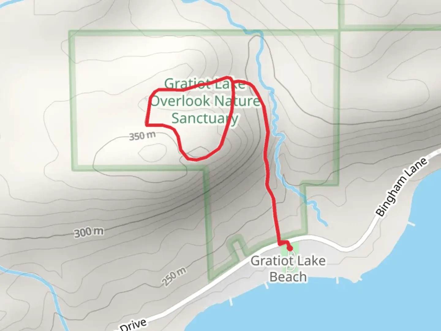 An image depicting the trail Gratiot Lake Overlook Trail and its surrounding area.
