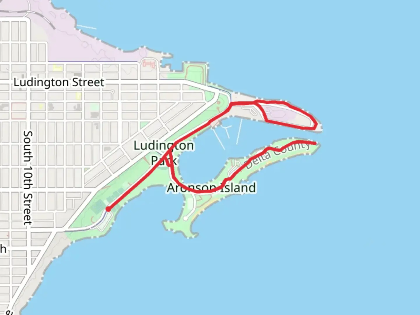 An image depicting the trail Ludington Park and Aronson Island Loop and its surrounding area.