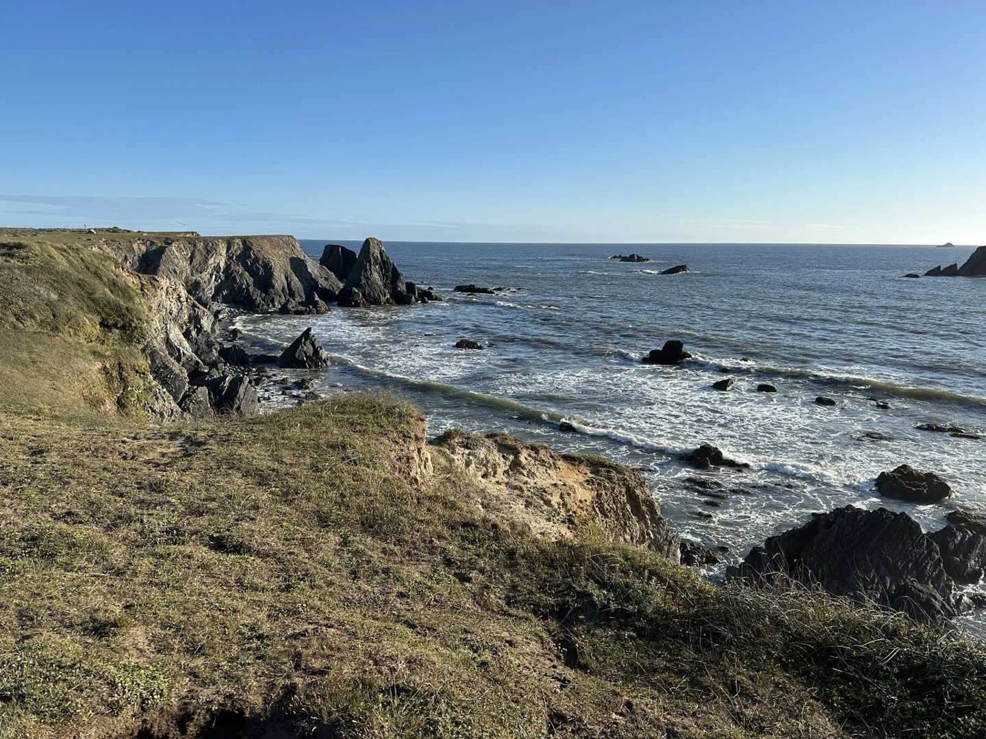 An image depicting the trail Point Same George Trail and its surrounding area.