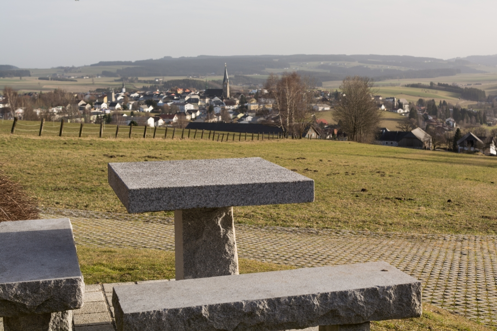 An image depicting the trail Salzstraßen-Runde and its surrounding area.